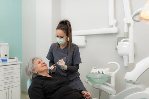 Best Emergency Dental Extractions in Bonadelle Ranchos, CA